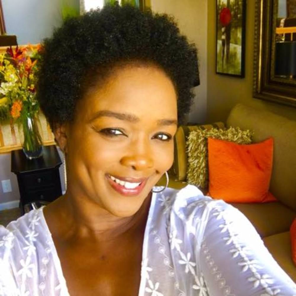 Meet your Posher, Iris