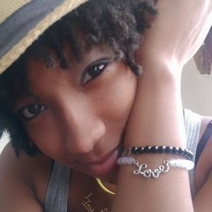 Meet your Posher, Ria