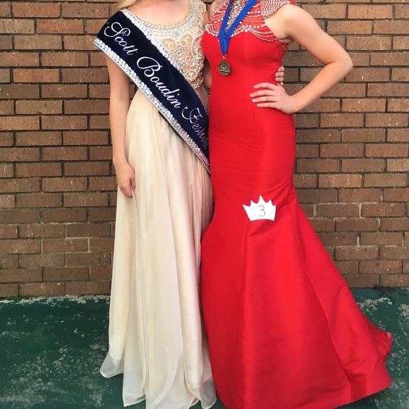 ivory formal dress w/ gold& silver beading - Picture 4 of 4