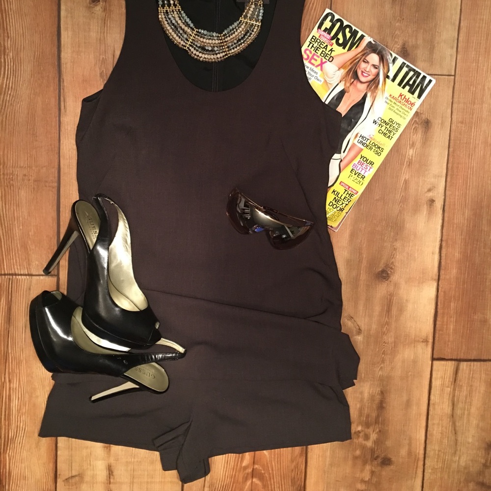 BANANA REPUBLIC SKORT