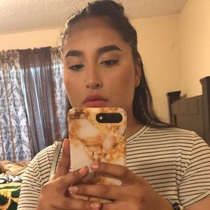 Meet your Posher, Sonia