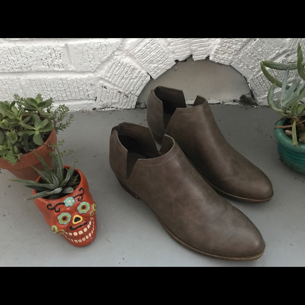 🌾 Altar'd State Ankle Shoes 🌾