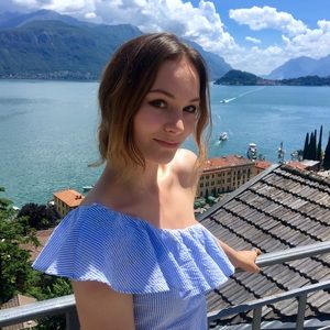 Meet your Posher, Danielle