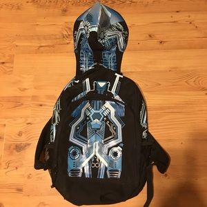 Brothers backpack with hidden hood.