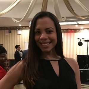 Meet your Posher, Desiree