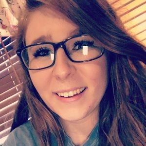 Meet your Posher, Caitlynn