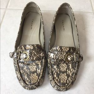 Snakeskin like loafers