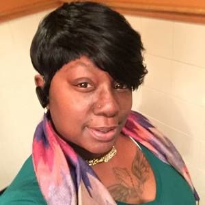 Meet your Posher, Monique