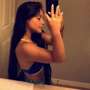 Meet your Posher, Karola