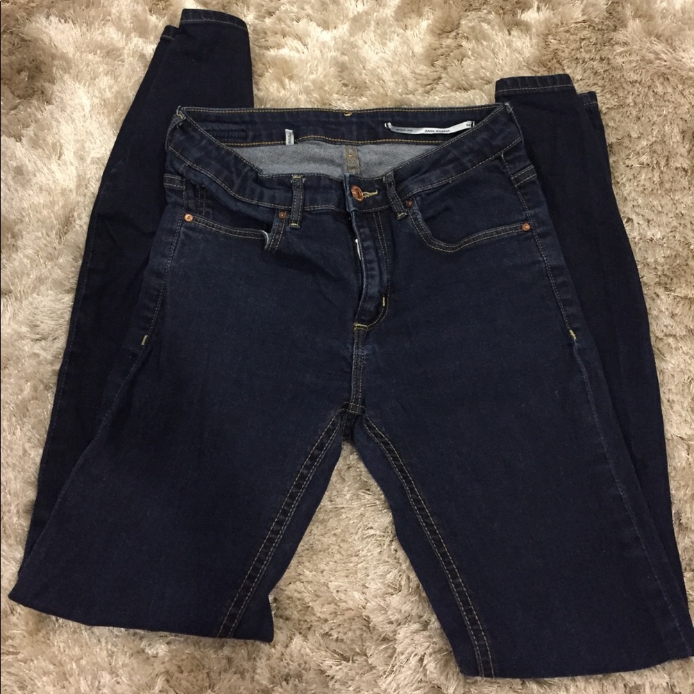 Zara medium rise slim fit jeans - size 4