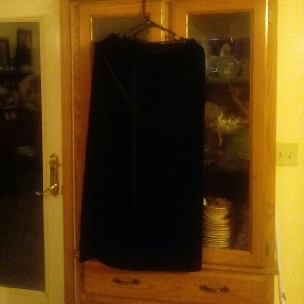 Long velvet skirt