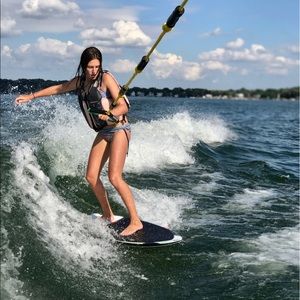 Meet your Posher, Ella