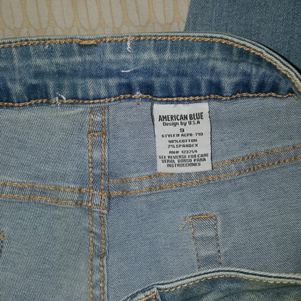 Distressed jeans - Picture 5 of 5