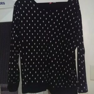 Skull sweater