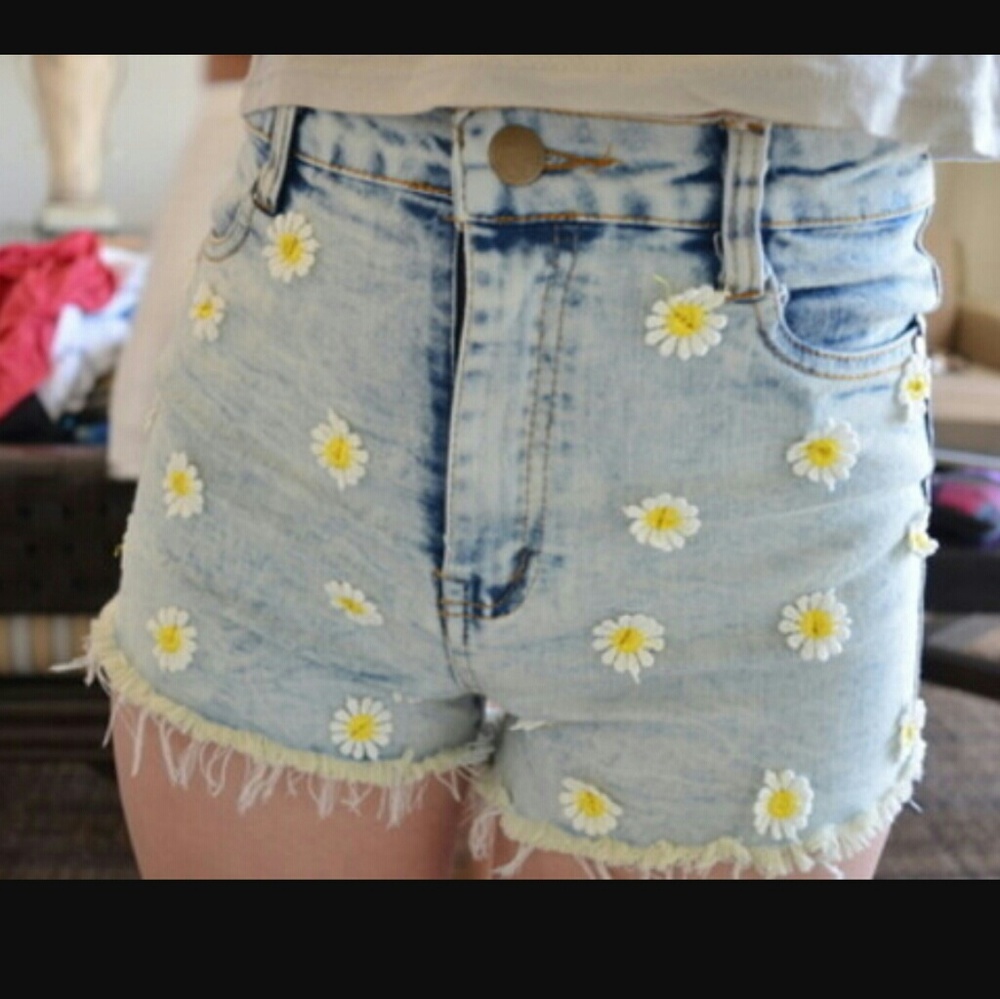 Adorable Daisy Denim Shorts