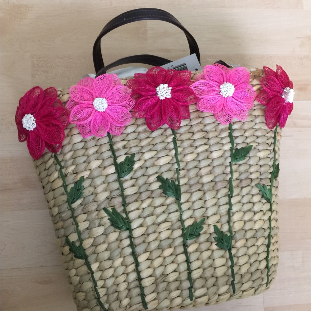 Cute straw bag
