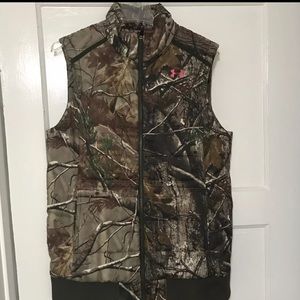 Under Armour camo women vest