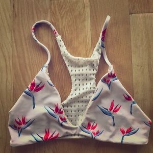 Acacia Jaws Top in Small