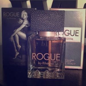 Rihanna Rogue Women Perfume