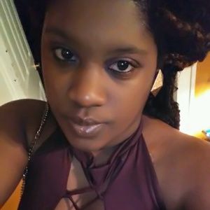 Meet your Posher, Shakeisha