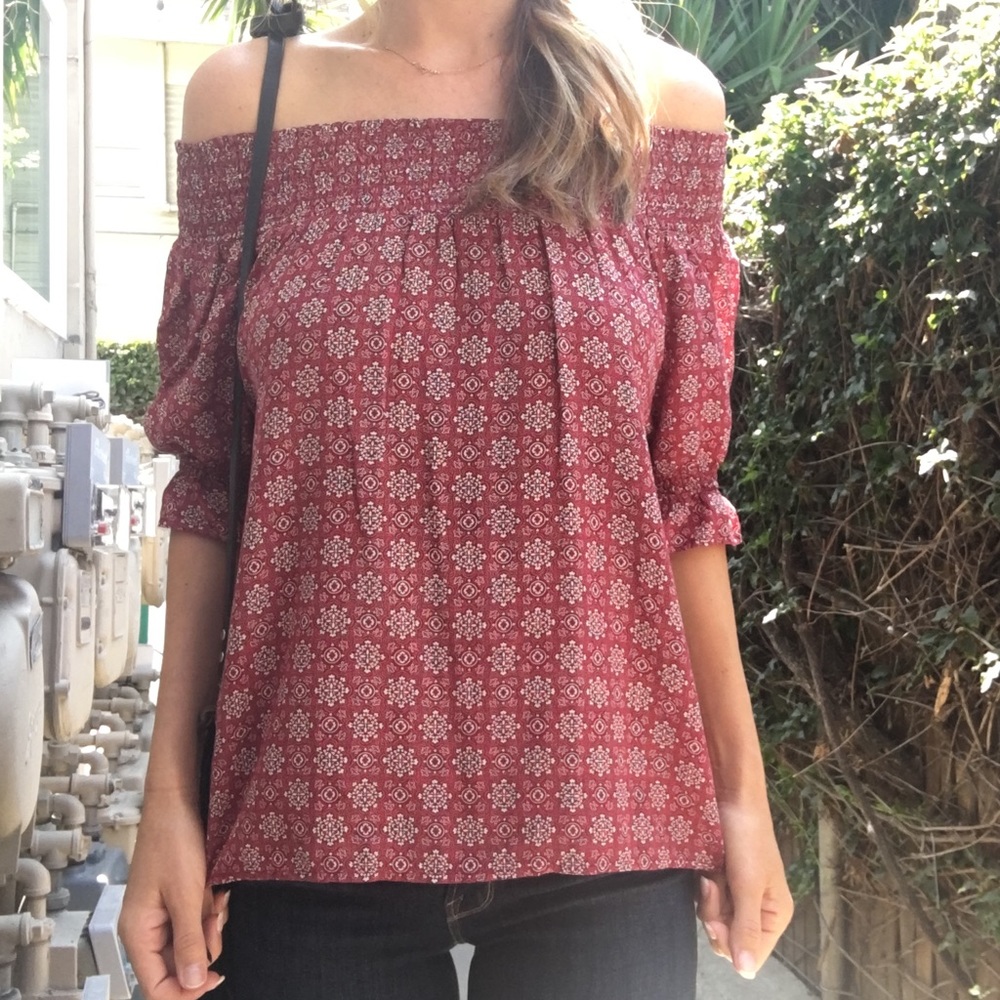 VICI Off Shoulder Top CUTE!