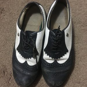 Super retro bowling style shoes black and white 7