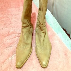 Penny❤️Kenny cowgirl boots!