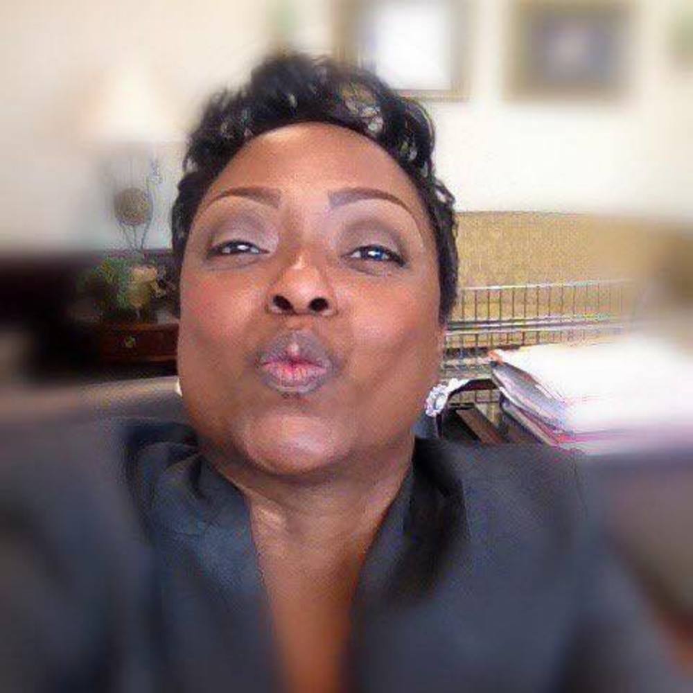 Meet your Posher, Sonya