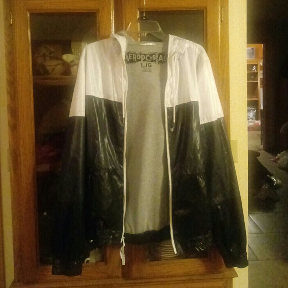 Aeropostale Mens light jacket..never worn.