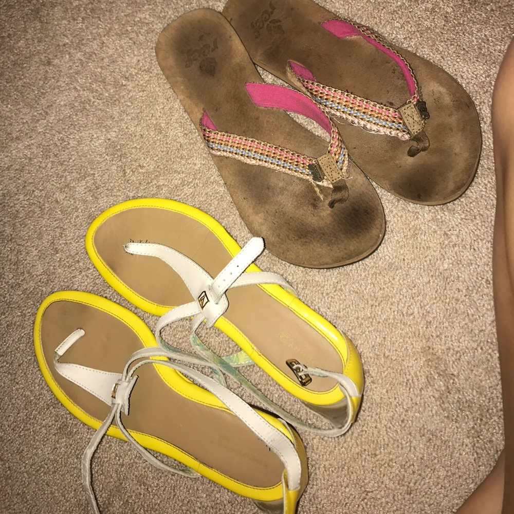 Size 9 sandals, Reef flip flops, Sperrys sandals!