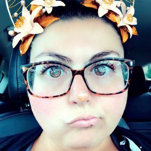 Meet your Posher, Ana