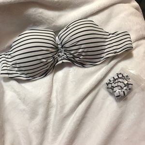 Strapless bathing suit top