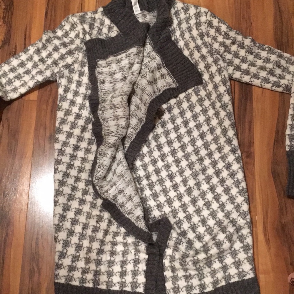 Houndstooth Cardigan