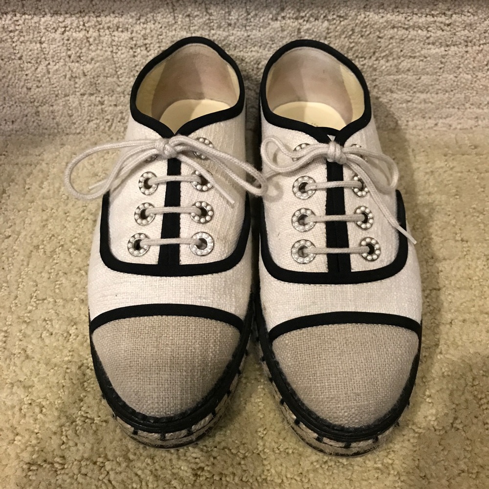 Chanel sneakers size 6 . 100% authentic