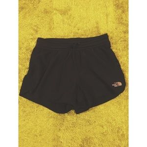 NORTH FACE SHORTS