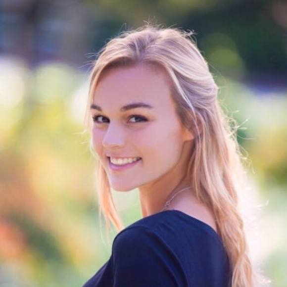 Meet your Posher, Stacia - Picture 1 of 1