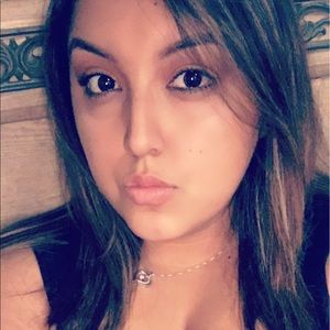 Meet your Posher, Victoria