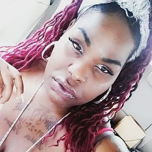 Meet your Posher, Brittney