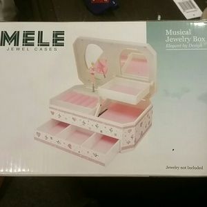 Kids musical jewlery box