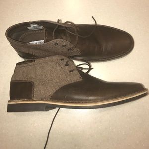 NEVER WORN. Size 14 Steve Madden Chukkas.