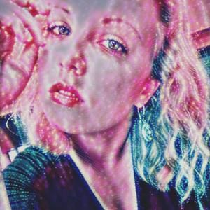 Meet your Posher, Lizzie