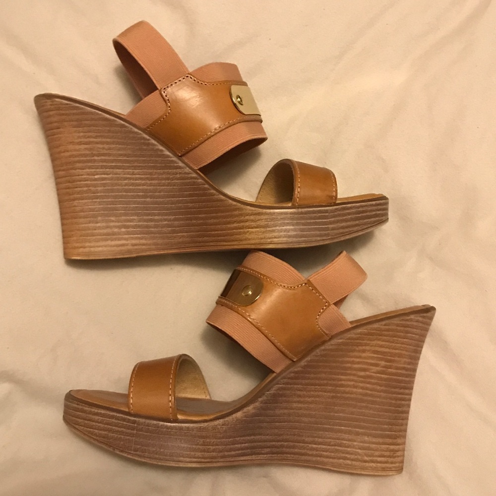 NWOT Brown Gold Wedges