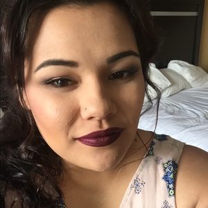 Meet your Posher, Loriann