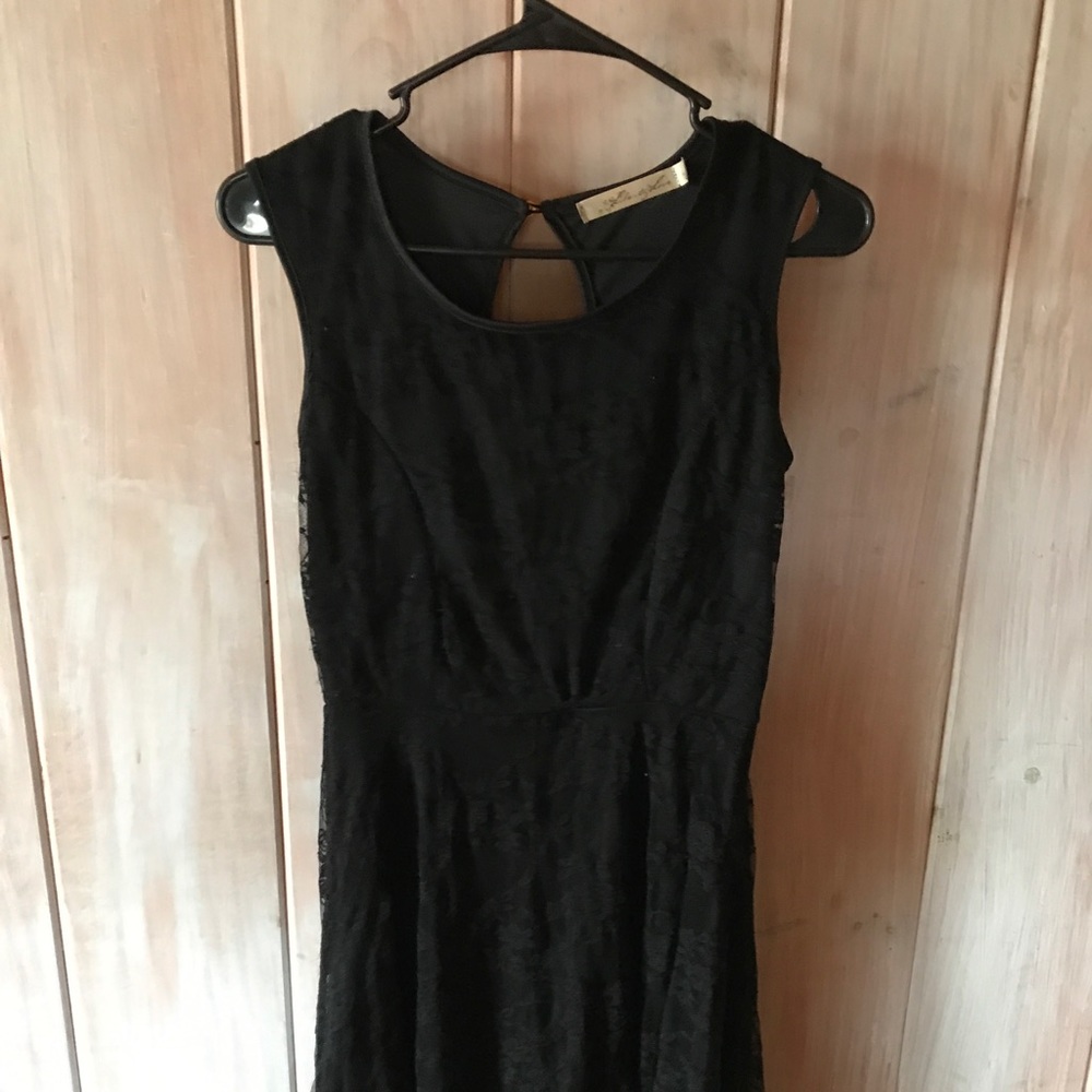 Little black dresse