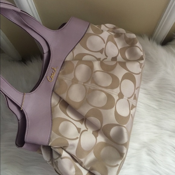 Authentic coach pre-owned - Picture 3 of 5