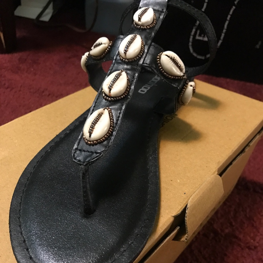 Boohoo Cowry Shell Sandals