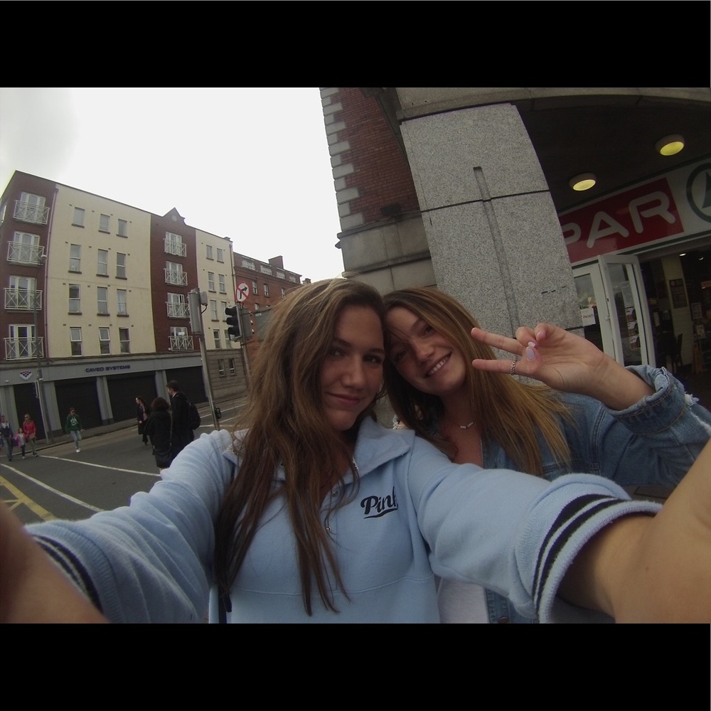 Meet your Posher, Casey