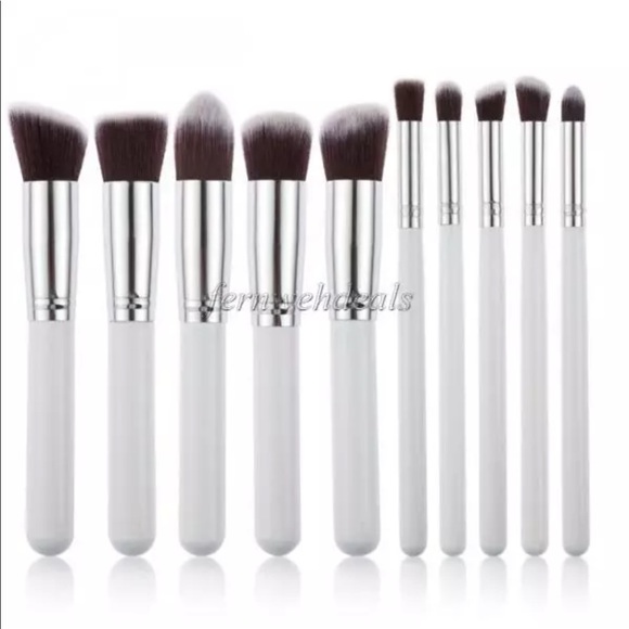 ☘️☘️New 10pcs Makeup Brushes And Contours Palette - Picture 3 of 3