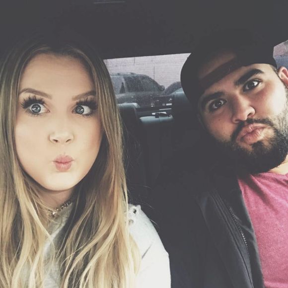 Meet your Posher, Katy - Picture 1 of 1