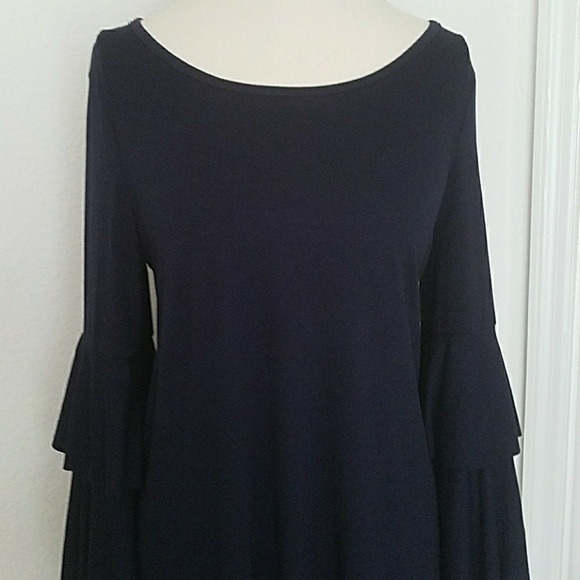 1 LEFT - Beautiful Navy Tiered Bell Sleeve Top - Picture 7 of 8